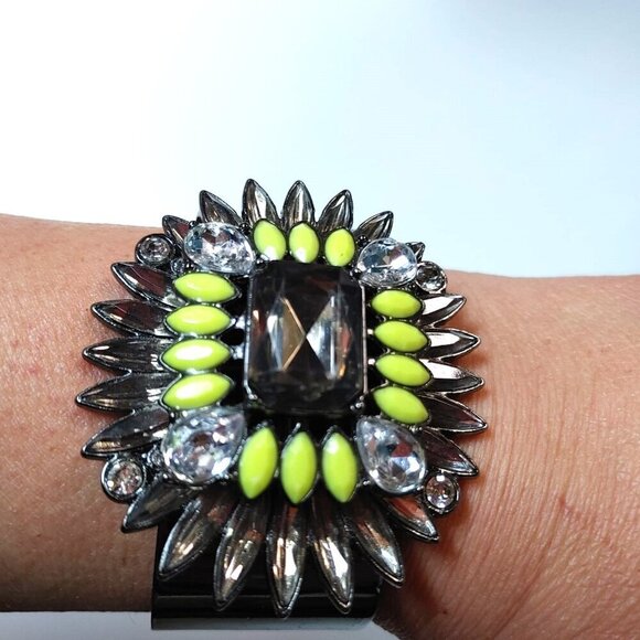 Avon Jewelry - 3/$30 Womens Bracelet Statement Cuff Starburst Flower Acrylic Rhinestone Estate